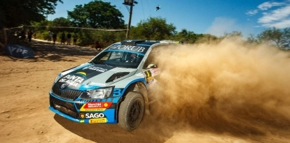 Una actuación soberbia. El "Coyote Puntano" dominó a voluntad la jornada inicial y logró una buena diferencia pensando en la difícil etapa del domingo. Foto: Rally Argentino.